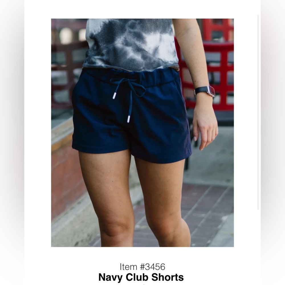 Zyia Club Shorts, Navy, Size L